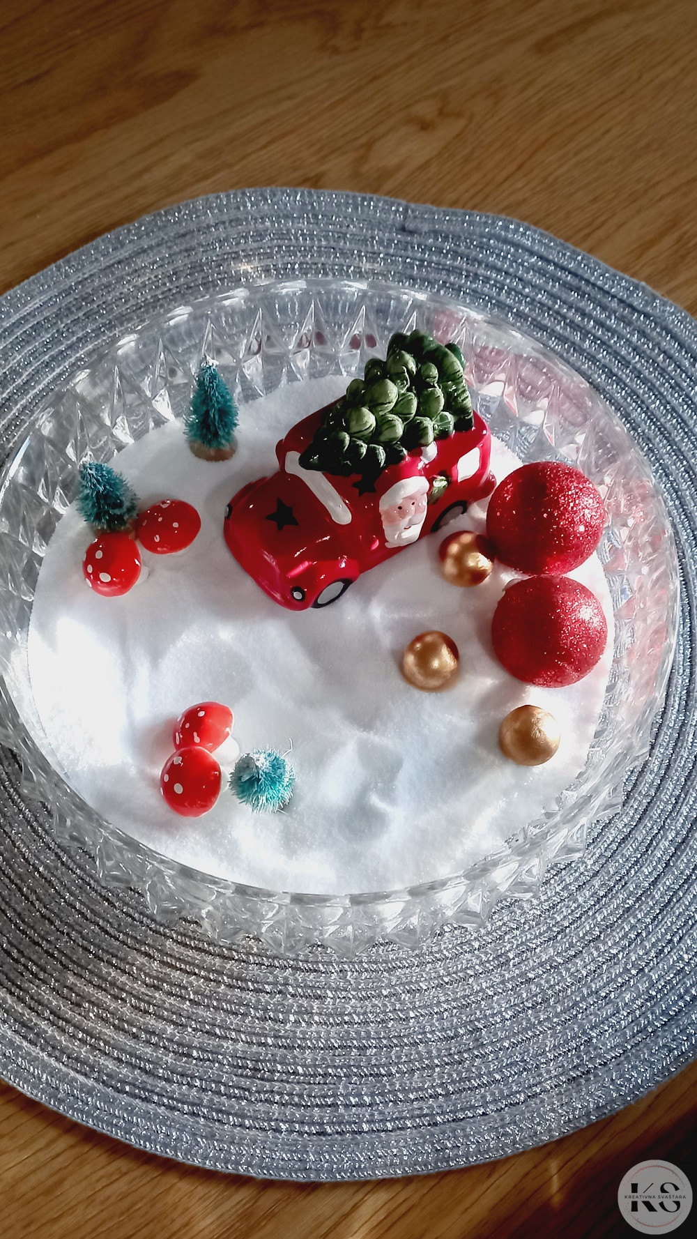 Jednostavne Dekoracije za Blagdanski Stol