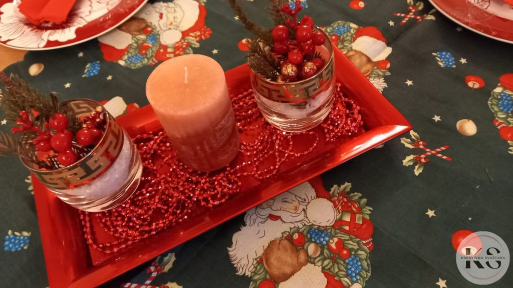 dekoriranje blagdanskog stola 2