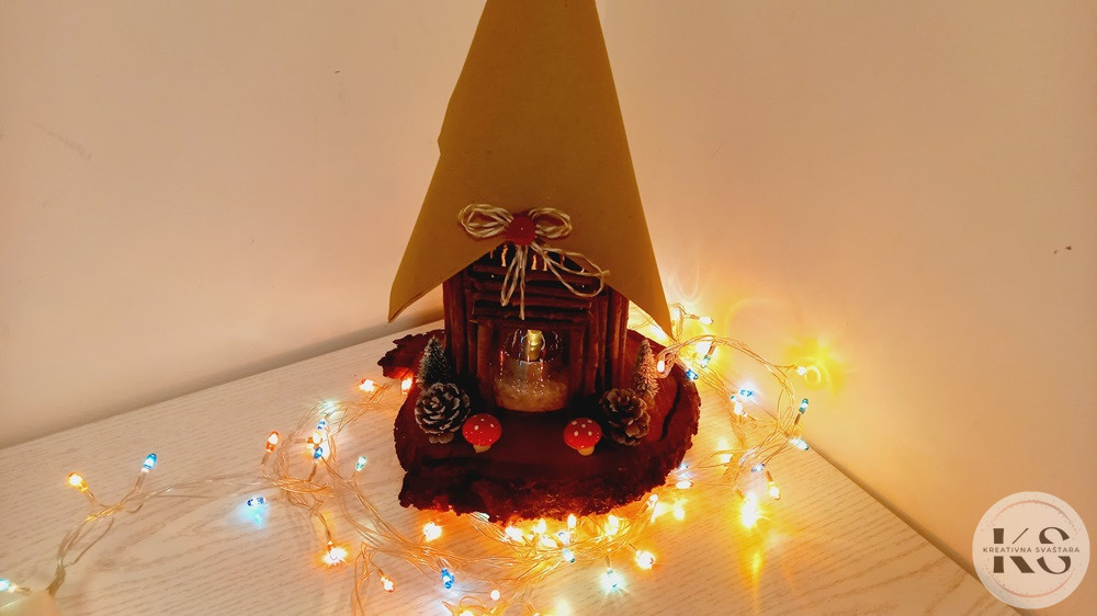 DIY Božićna Kućica